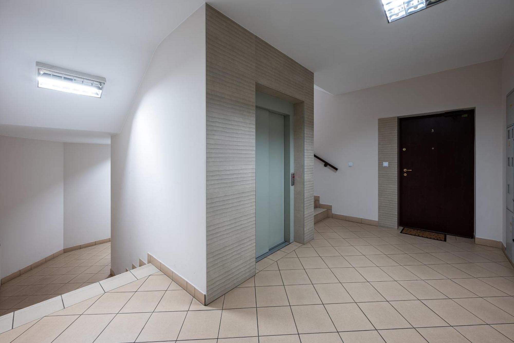 Park Praski 2-Bedroom Apartment Варшава Екстериор снимка
